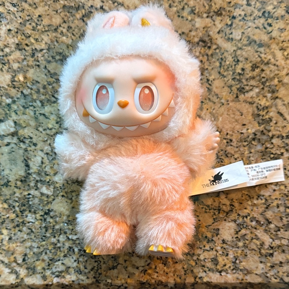 Happiness 100% Authentic Big Into Energy Labubu With Card.